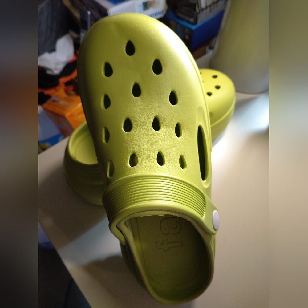 Kids Green Clogs